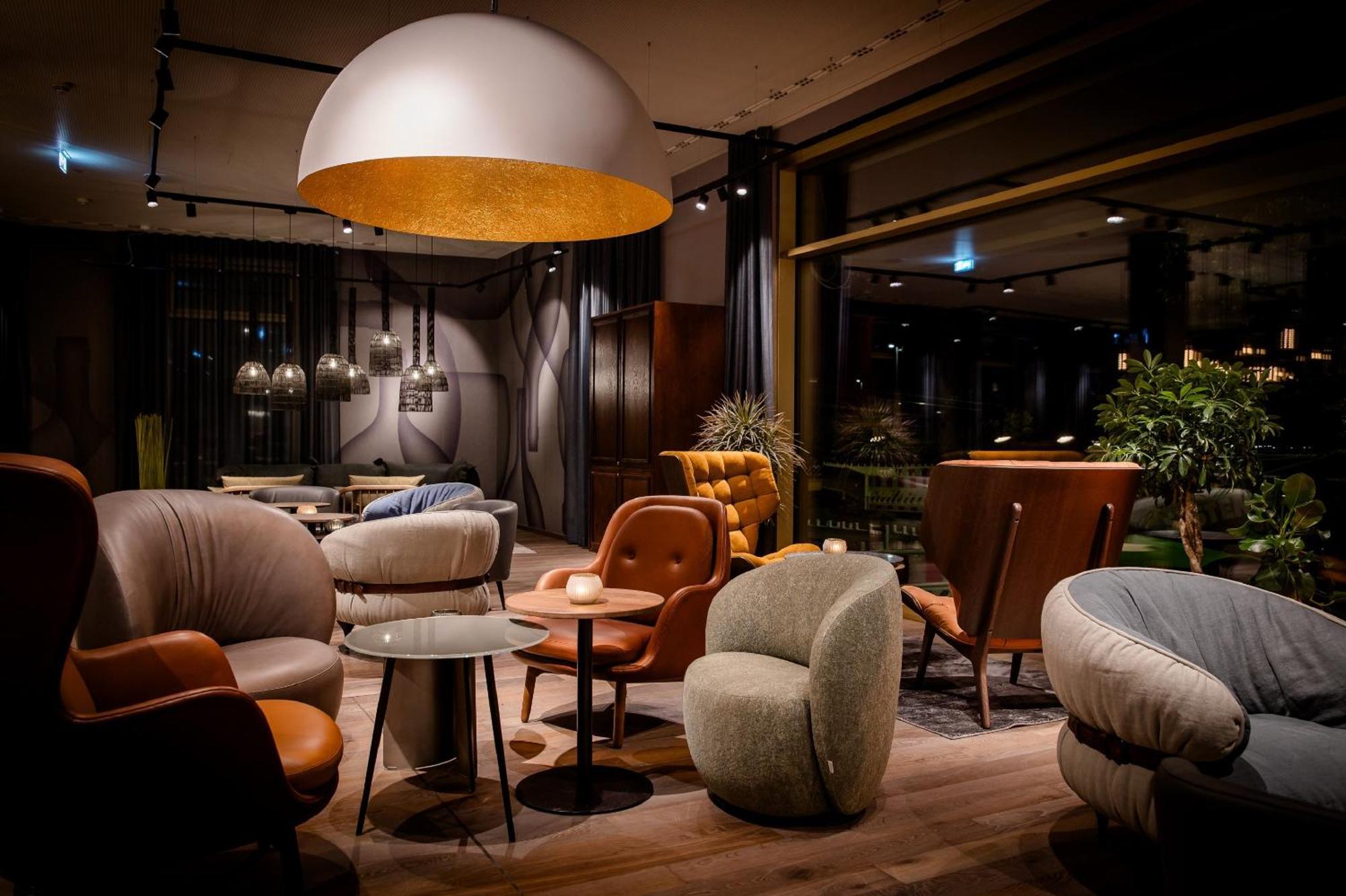 Motel One Wuerzburg Экстерьер фото