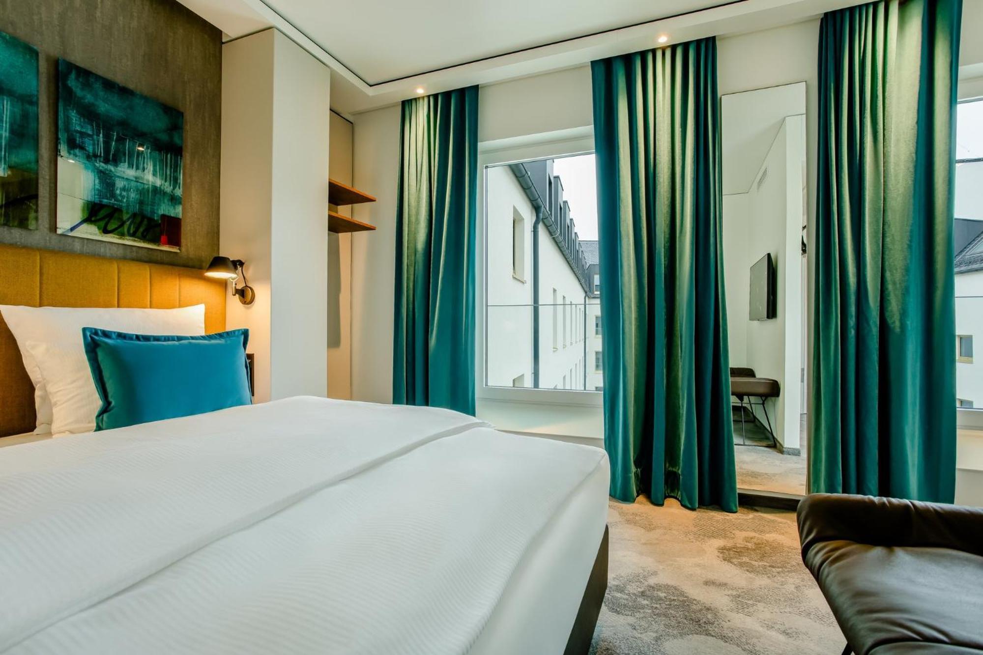 Motel One Wuerzburg Экстерьер фото