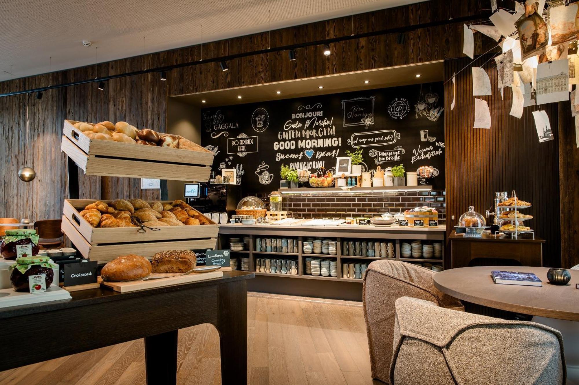 Motel One Wuerzburg Экстерьер фото